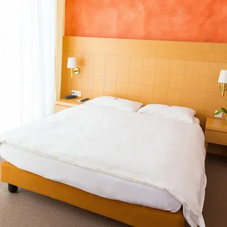 Du מלון לוקרנו