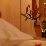 Du Hotel Locarno