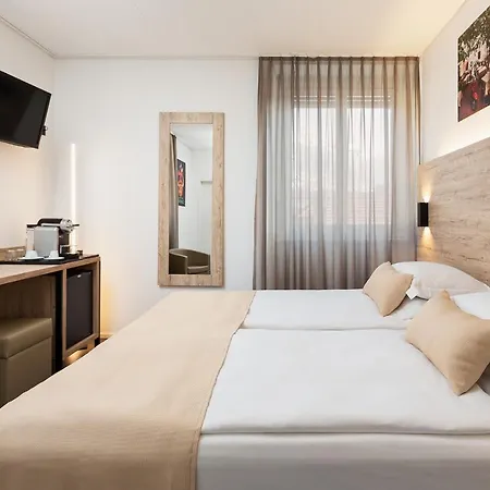 Du Otel Locarno