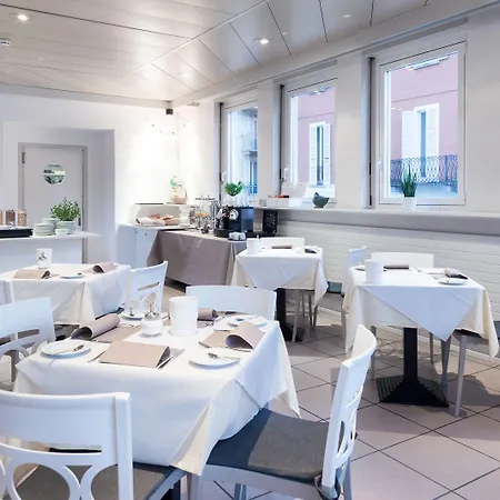 Du Hotel Locarno